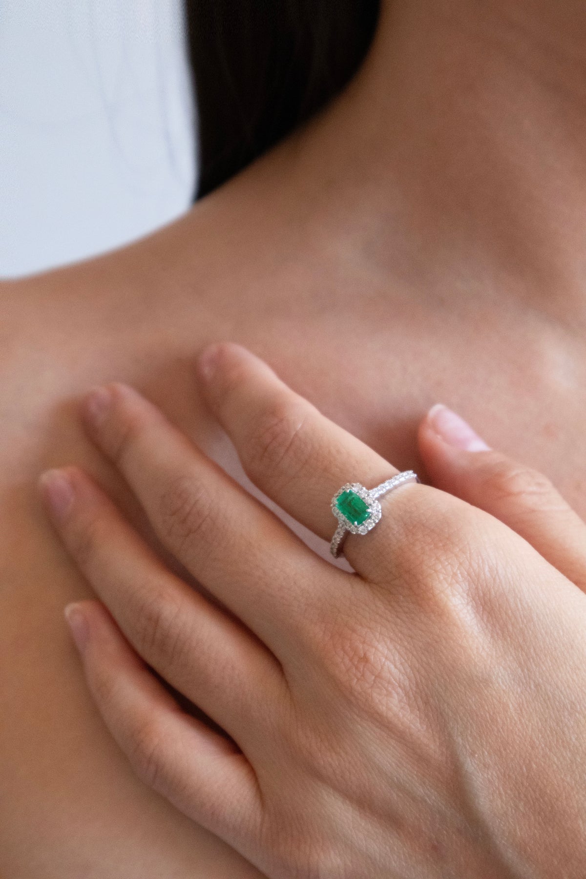 Alba Emerald Ring