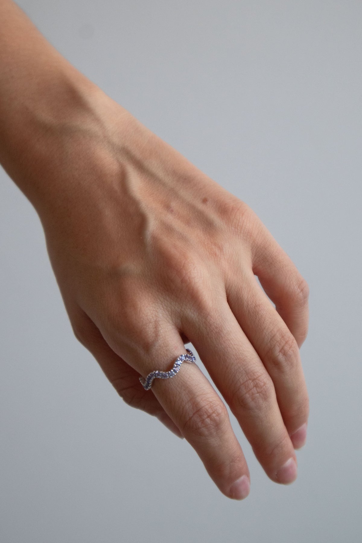 Artemisa Blue Wavy Ring
